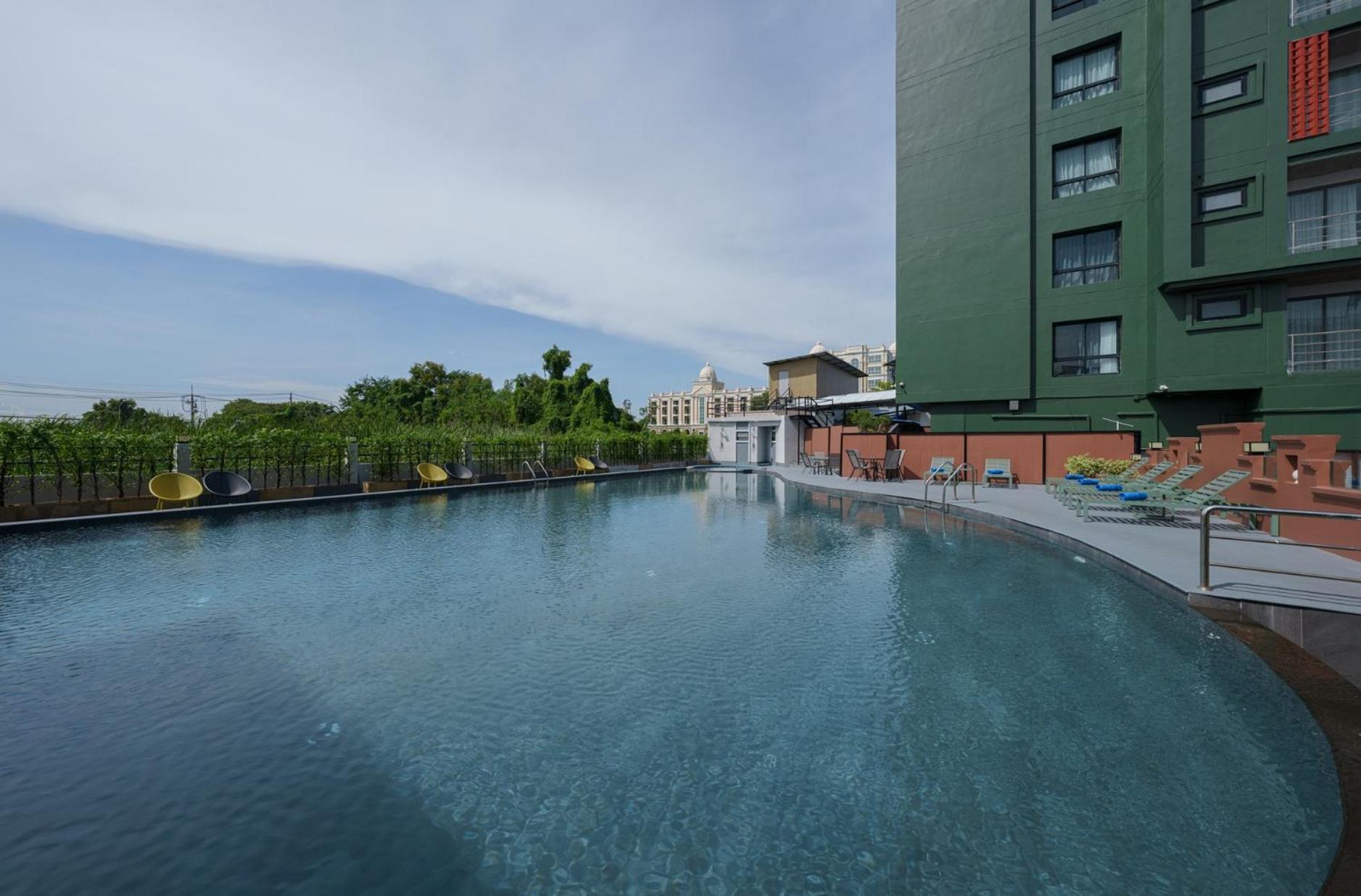 Surestay By Best Western Iconic Suvarnabhumi Bang Bo Εξωτερικό φωτογραφία