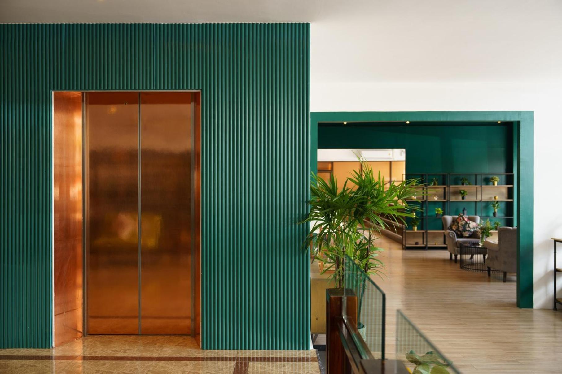 Surestay By Best Western Iconic Suvarnabhumi Bang Bo Εξωτερικό φωτογραφία