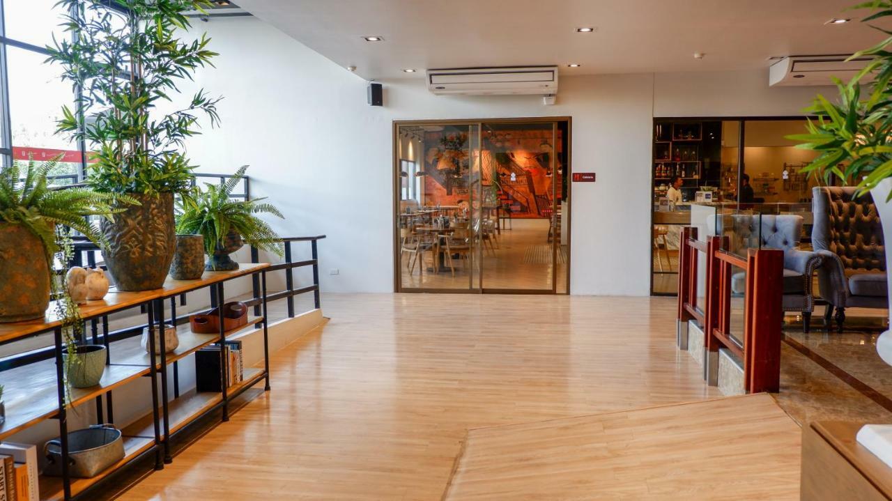 Surestay By Best Western Iconic Suvarnabhumi Bang Bo Εξωτερικό φωτογραφία